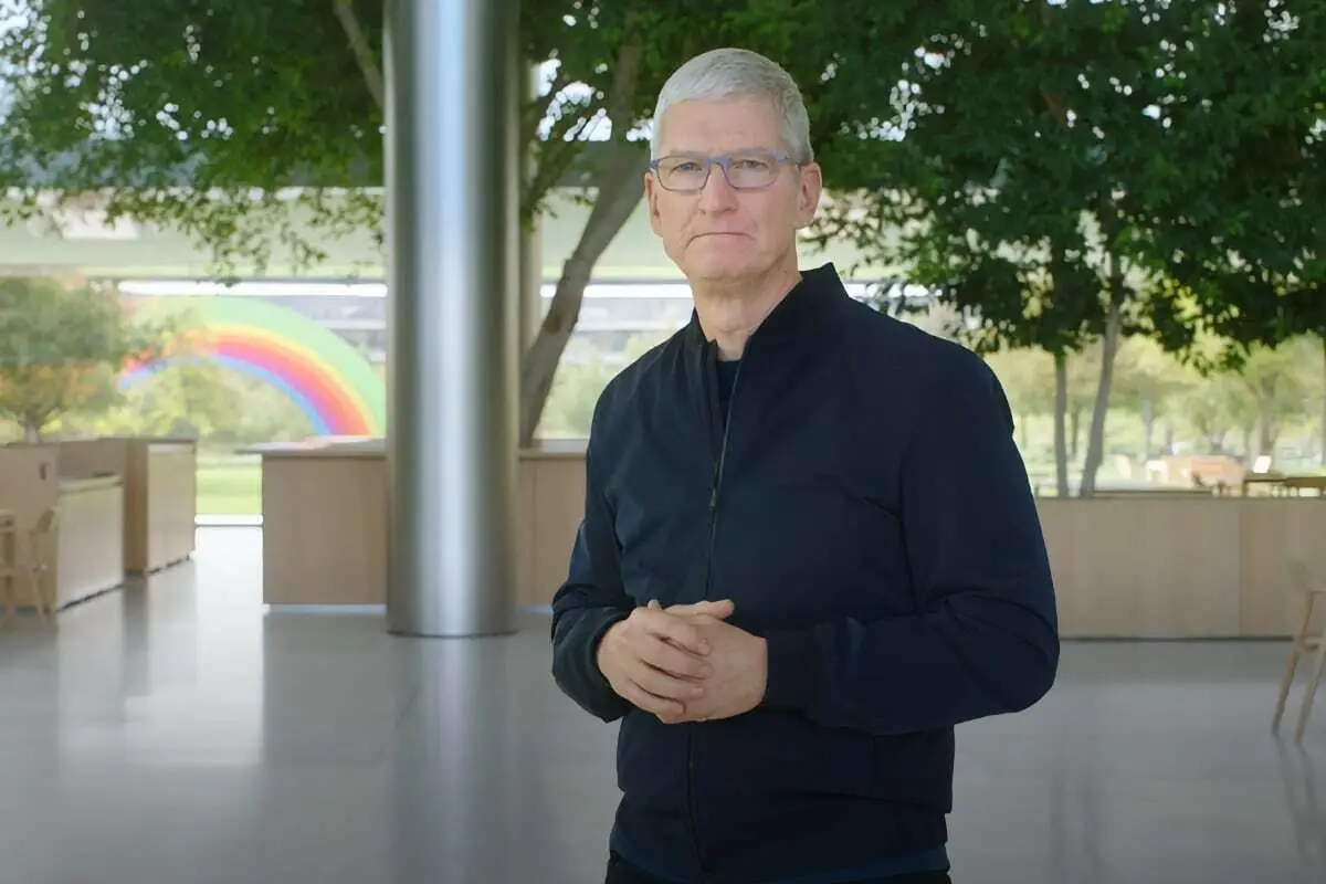 Apple 确认混合工作场所将继续存在