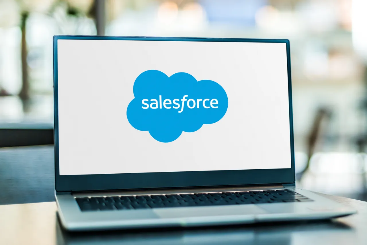 Salesforce 的 AI 经济学家研究希望探索平等与生产力之间的平衡