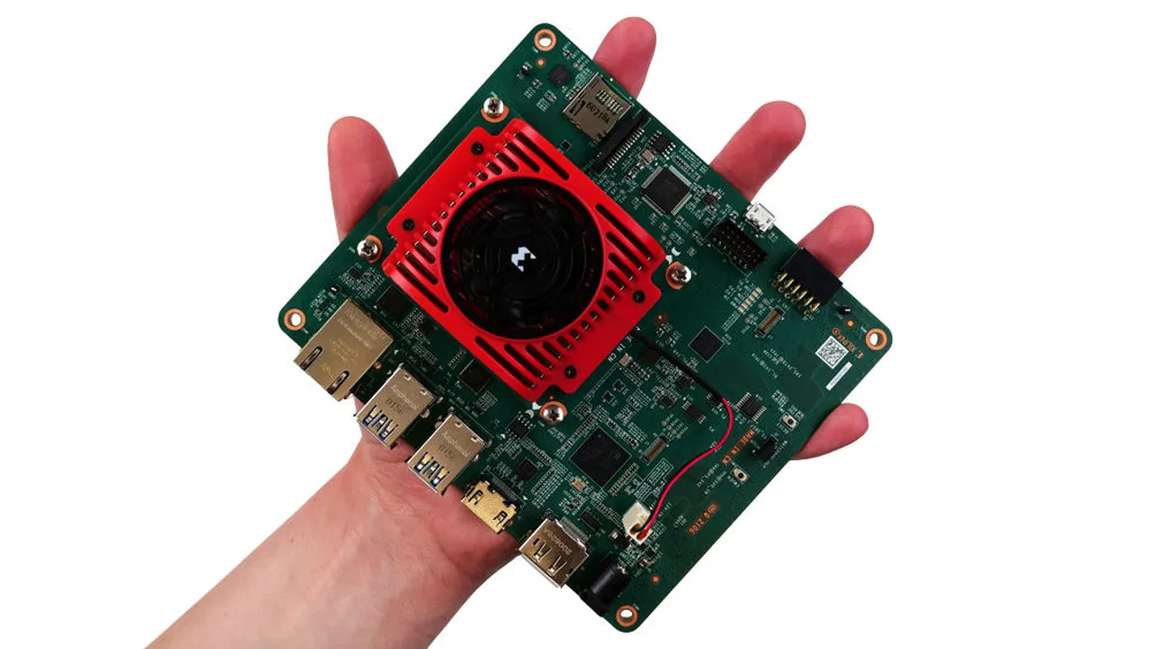 为了扩展 AI 任务，Xilinx 的入门套件几乎不需要编程