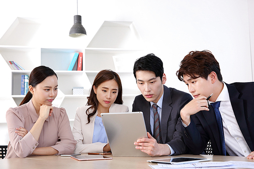 深入探讨app开发中的风险与有效应对策略