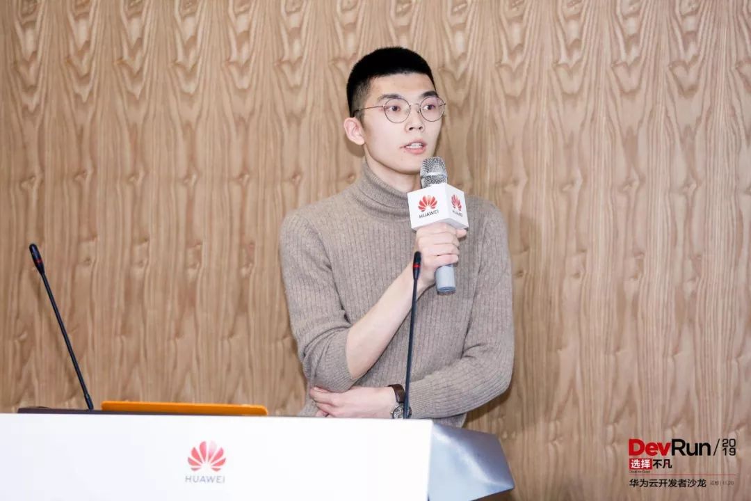 成都开发人员的一天:挑战与成就的交织
