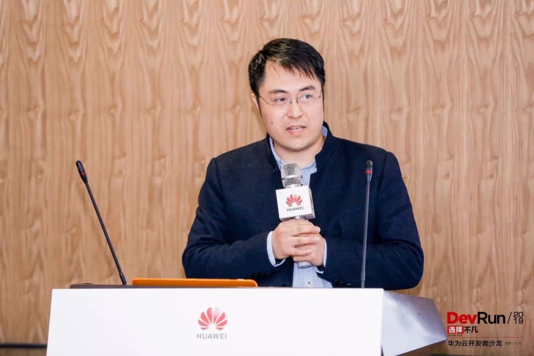 成都开发人员的一天:挑战与成就的交织
