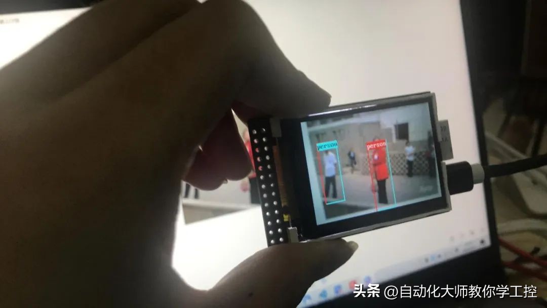 PLC与嵌入式系统对比:嵌入式会取代PLC吗?深度解析两者优劣