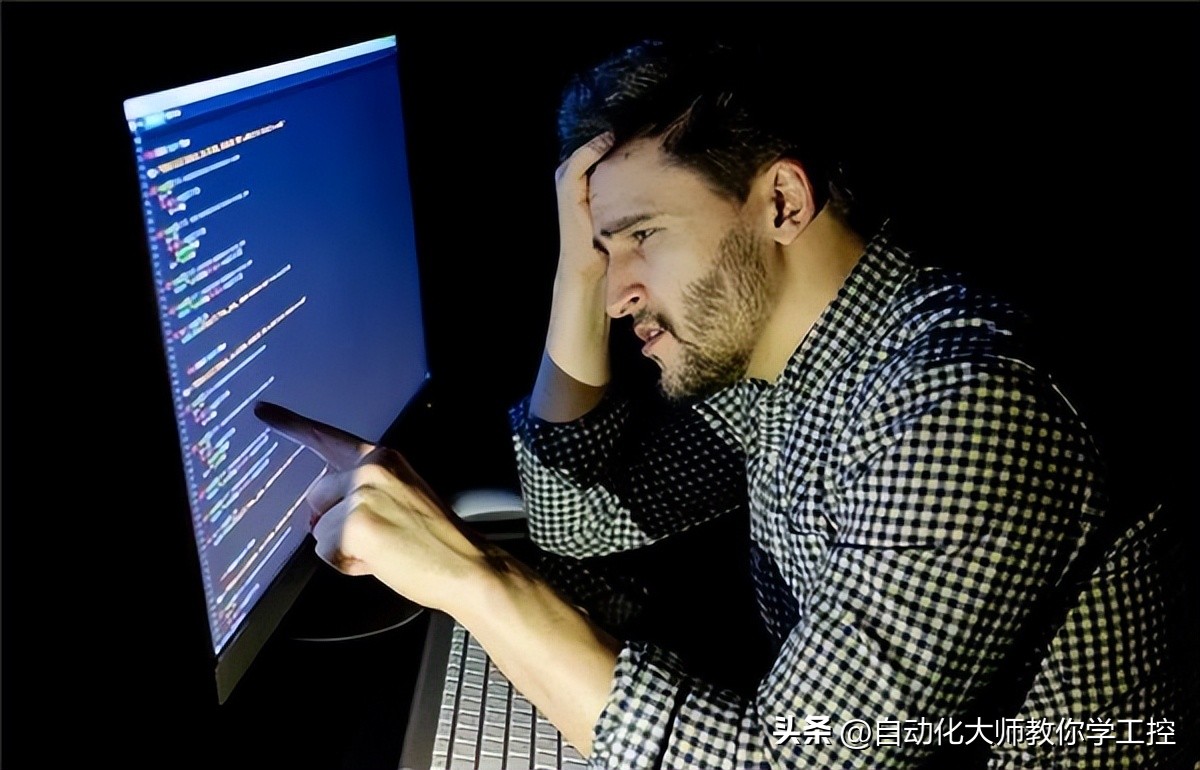 PLC与嵌入式系统对比:嵌入式会取代PLC吗?深度解析两者优劣