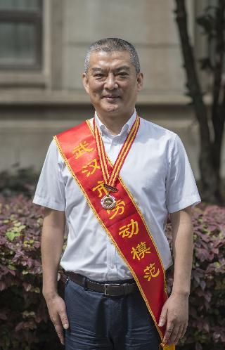脚步丈量新线,待招商如初恋:他们用实际行动诠释劳动美的故事