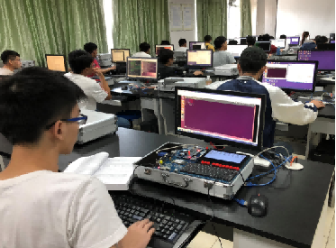 逻辑编织,程就梦想 —— 探索软件工程专业的未来发展与职业前景