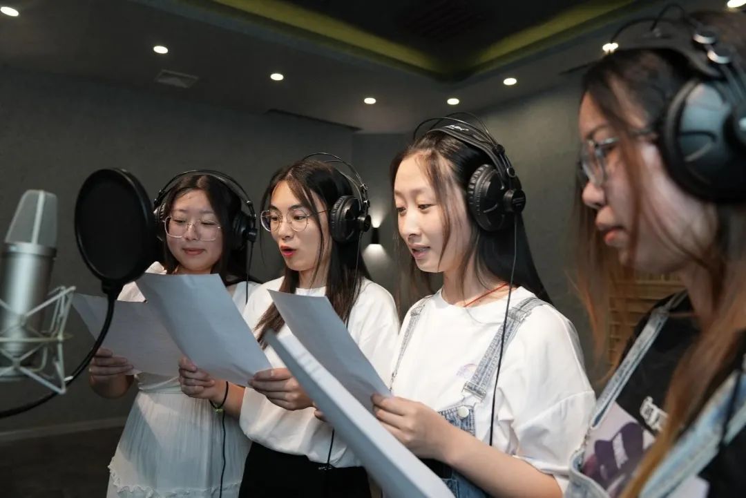 通理工计算机与信息工程学院招生季:开发成功软件,编写人生程序,欢迎加入