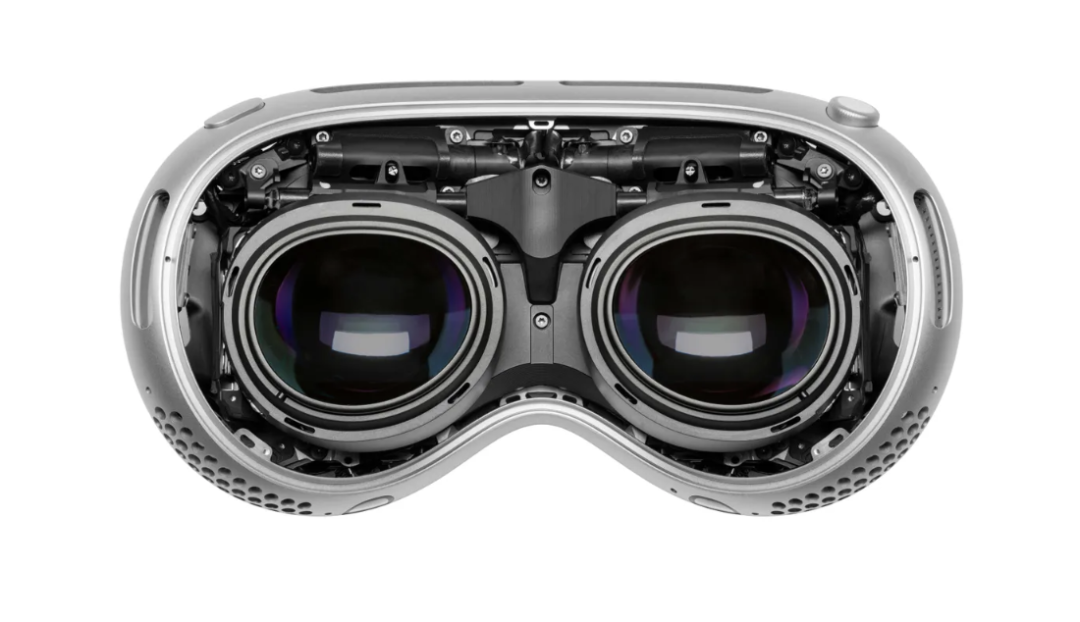 苹果设计团队专访:软件与硬件副总裁深入探讨Apple Vision Pro产品开发与用户体验