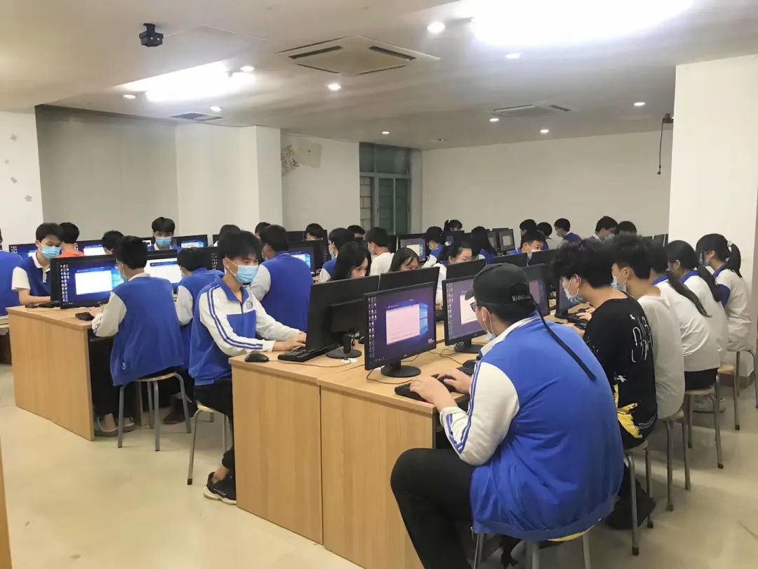 珠海市工贸技工学校商务软件开发与应用专业详解:中技与高技课程全面解析