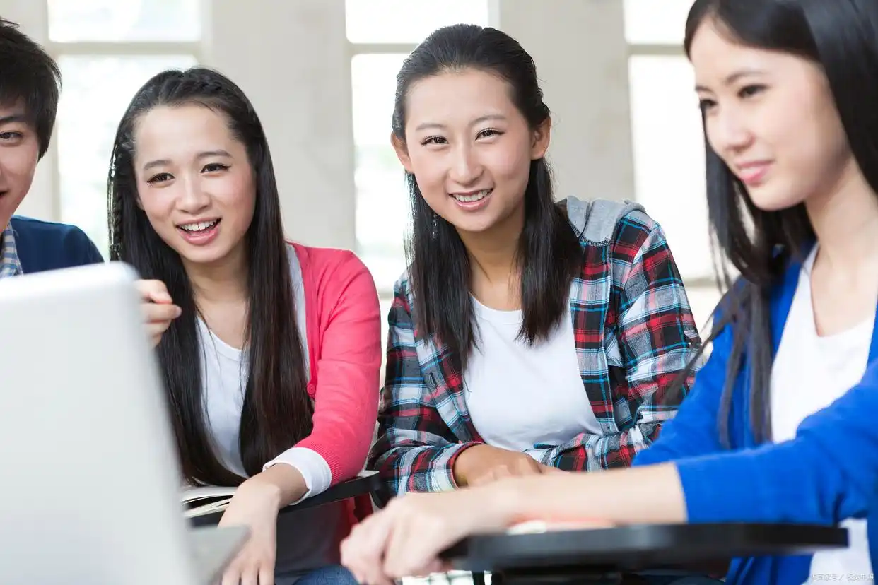 学软件工程毕业后能从事哪些职业？软件工程师的就业方向解析