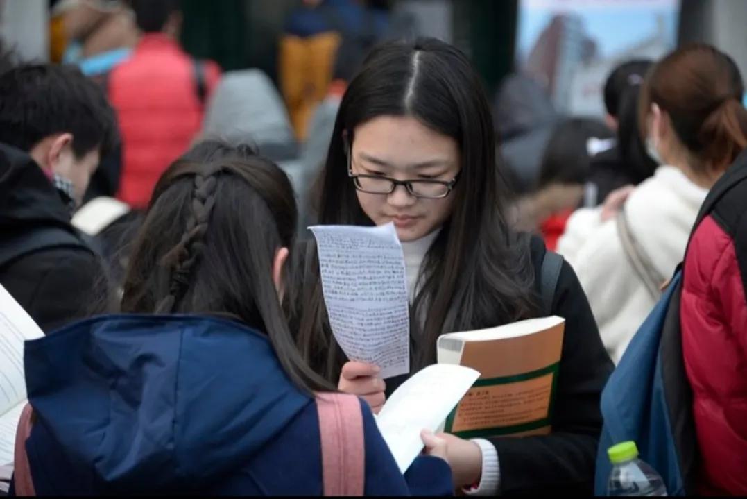 软件工程专业排名靠前的院校有哪些?其毕业生在哪些城市上班?
